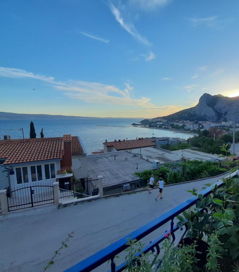 Apartman Nora Omiš Exterior foto