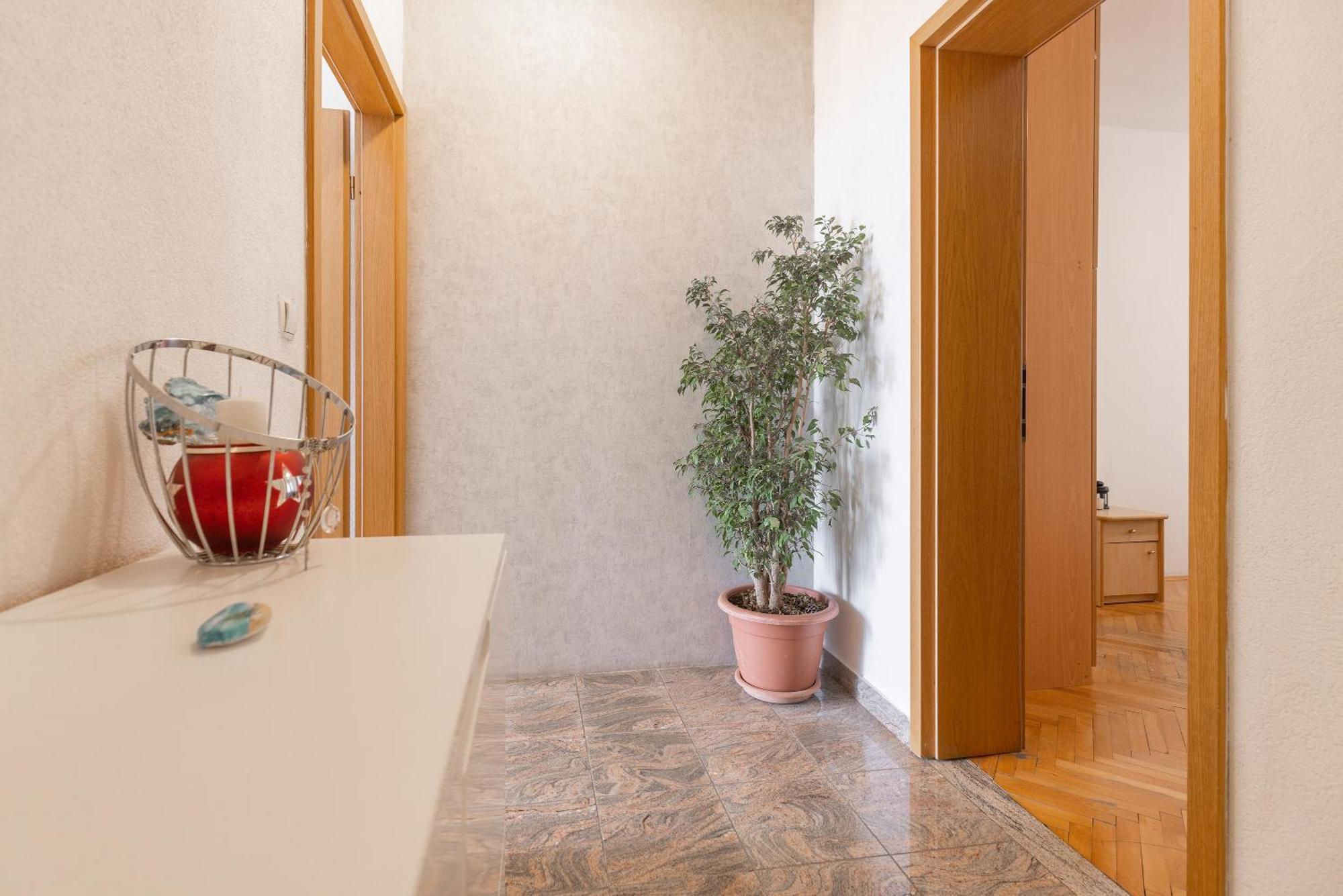 Apartman Nora Omiš Exterior foto