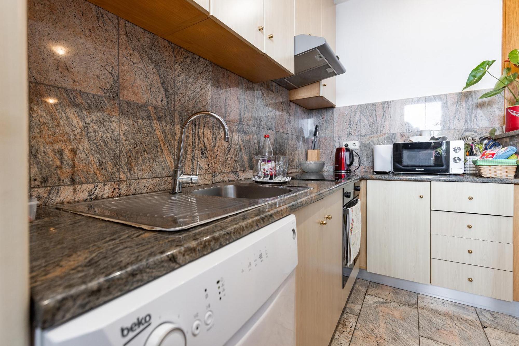 Apartman Nora Omiš Exterior foto